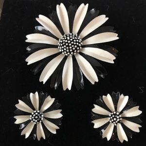 Vintage brooch and clip earring set